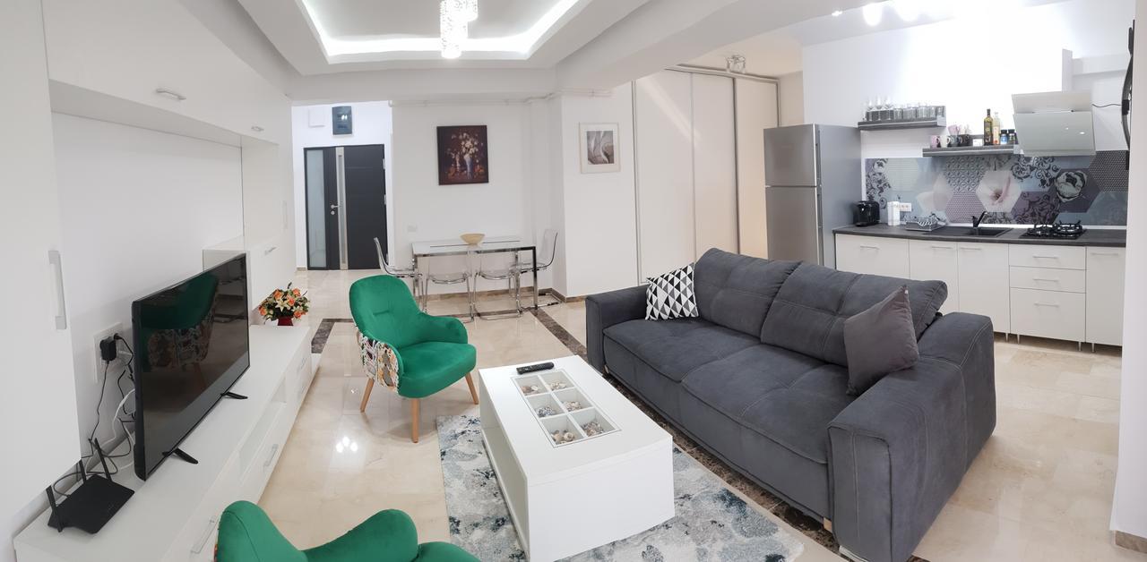 Marble Luxury Apartments Mamaia Exterior photo