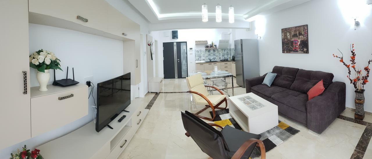 Marble Luxury Apartments Mamaia Exterior photo
