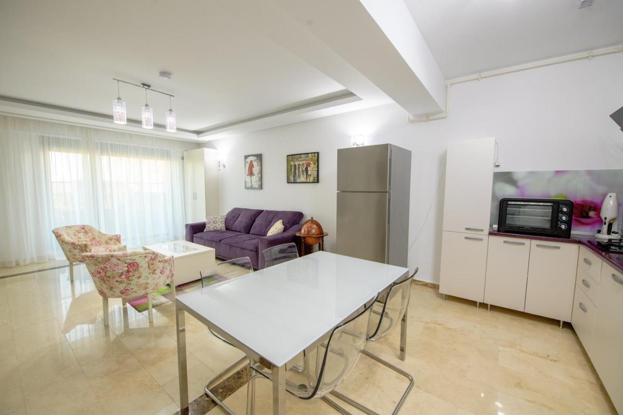 Marble Luxury Apartments Mamaia Exterior photo