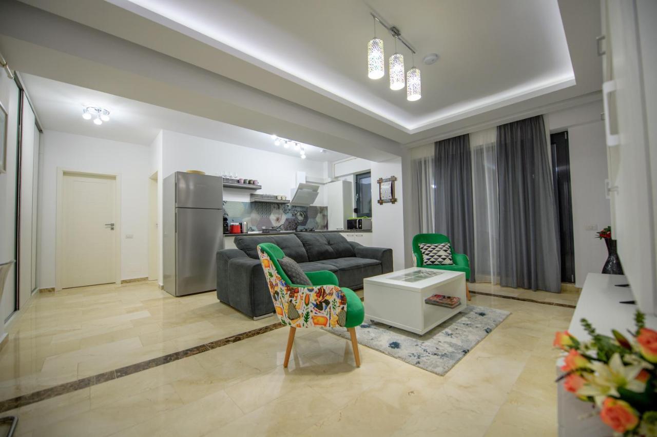 Marble Luxury Apartments Mamaia Exterior photo